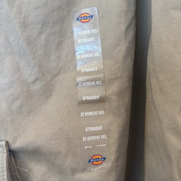 New Dickies Women's size 22 reg relaxed fit straight leg khaki cargo work pant - Picture 7 of 12